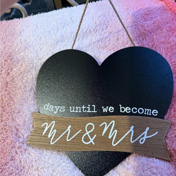 Heart-Shaped Countdown Sign - Picture 2 of 2